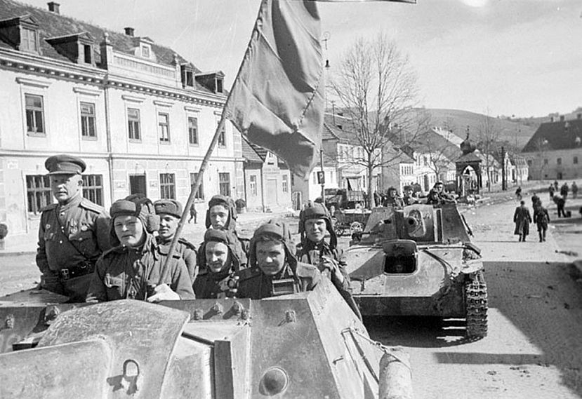 Неделя победного года: советские войска на подступах к Вене