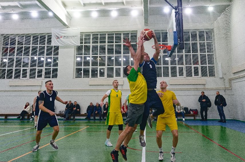 На Михайловском ГОКе завершился турнир по баскетболу 