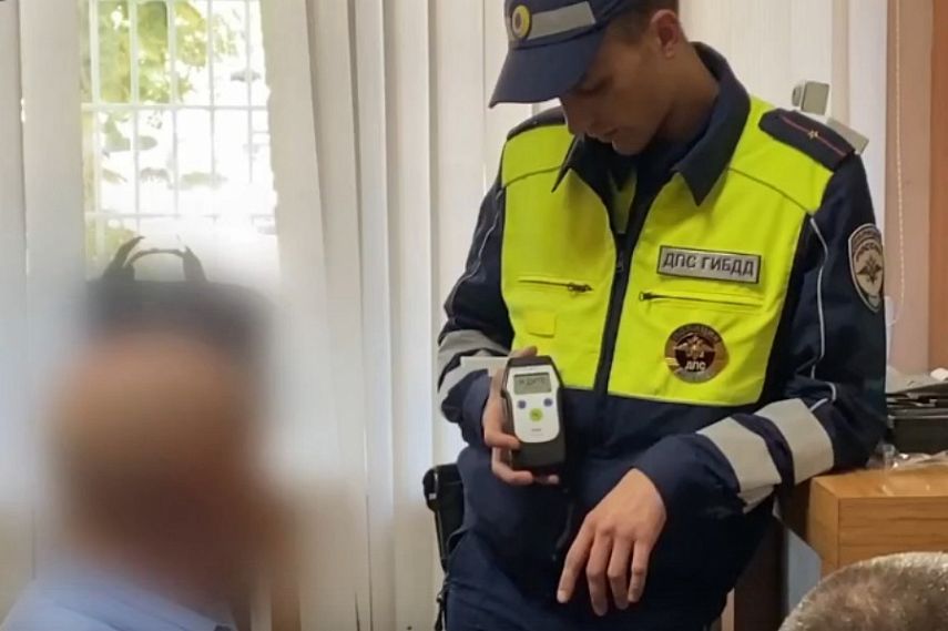 72-летний железногорец объяснил вождение автомобиля в нетрезвом виде своим хобби