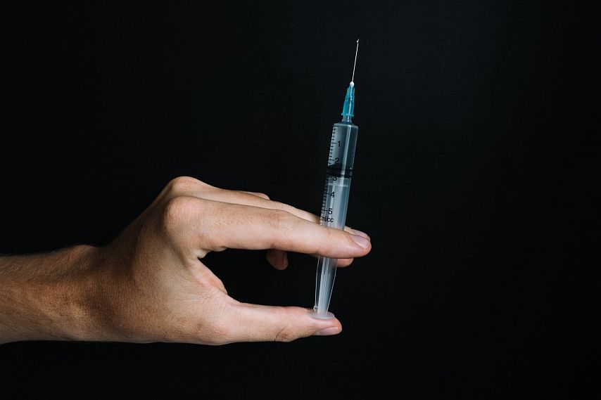 В России одобрили одновременную вакцинацию «Спутником Лайт» и прививками от гриппа 