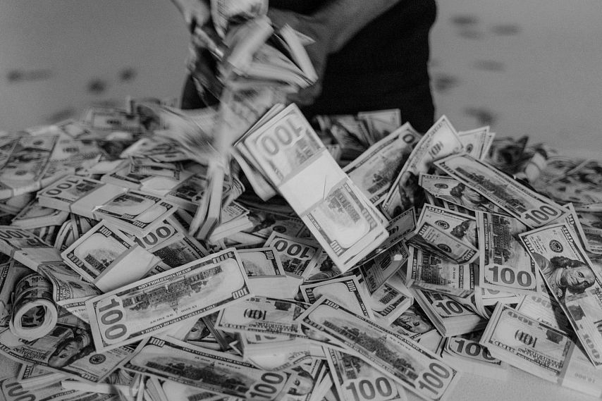 Забыли о мошенниках: 11 курян перевели аферистам 7 млн. рублей