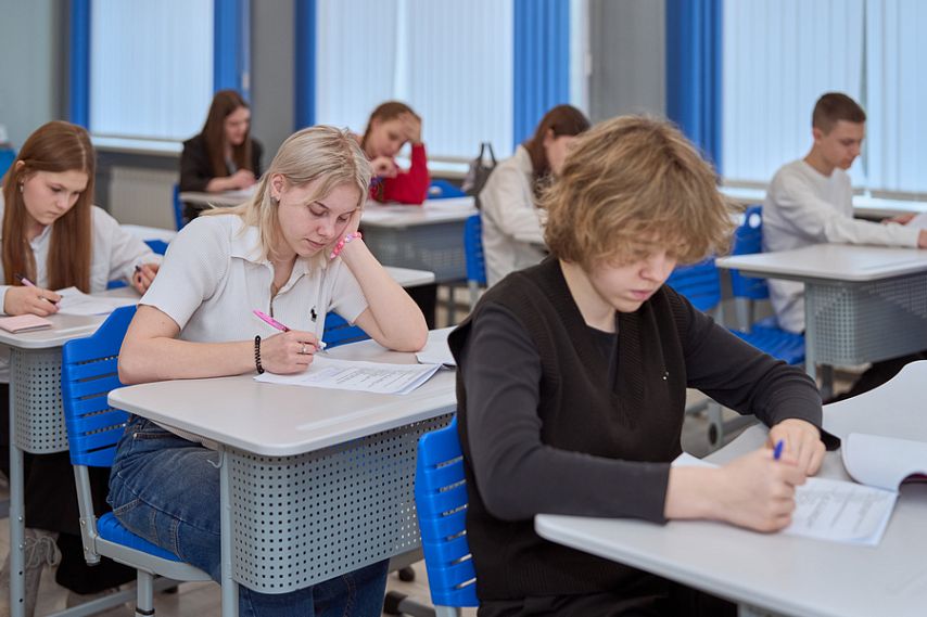 Железногорские девятиклассники ощутили себя теоретиками металлургии