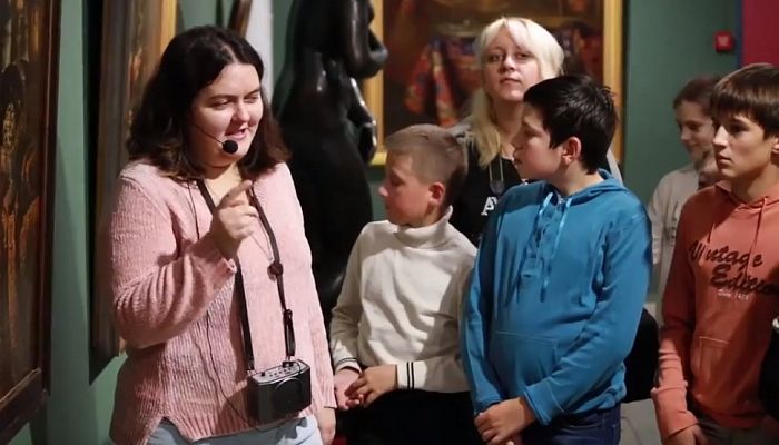 Железногорские школьники посетили уникальную выставку картин из фондов Эрмитажа