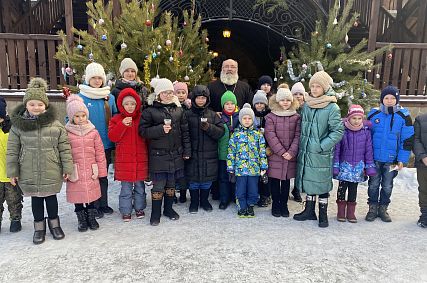 Железногорцы встретили Рождество в храме преподобного Сергия Радонежского