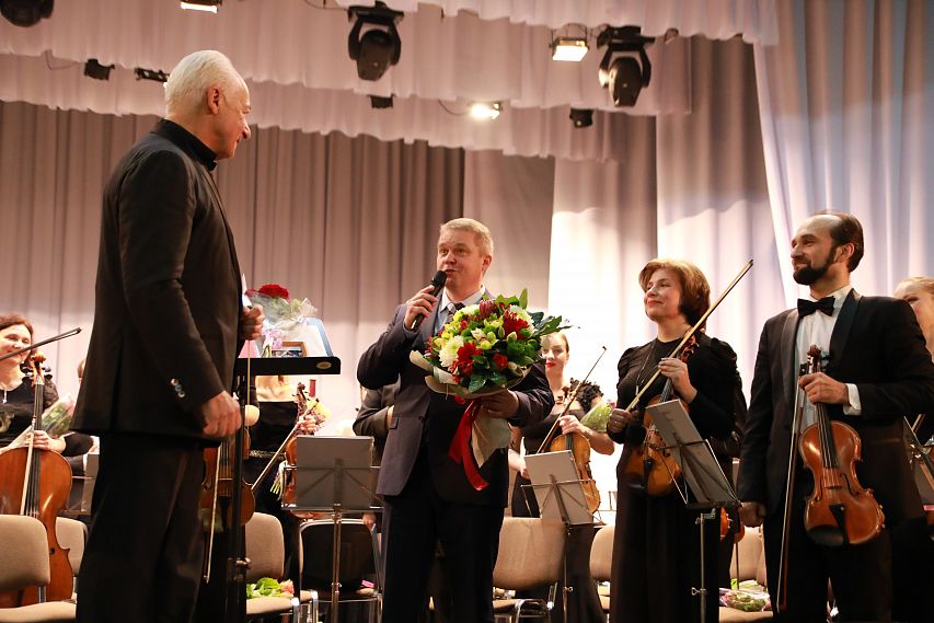 Феерия чувств: в Железногорске выступил Национальный филармонический оркестр России
