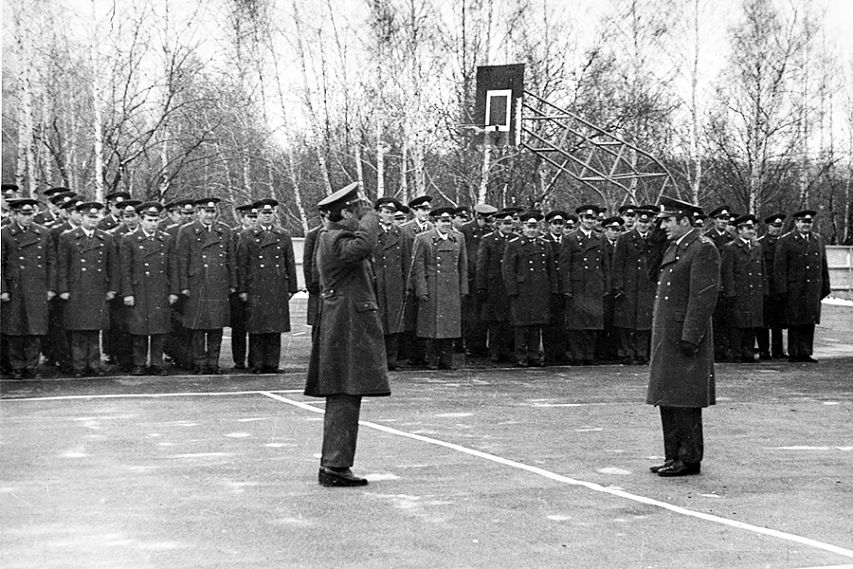 58 лет на страже порядка: железногорская полиция принимает поздравления