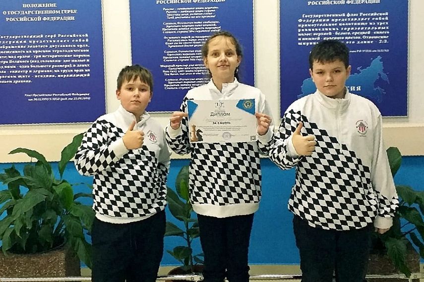 Юные шахматисты из железногорского клуба «Интеллект» достойно выступили в Курске 