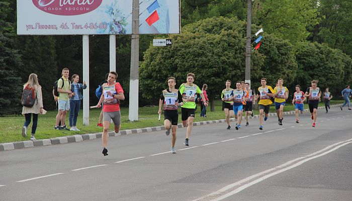 В Железногорске прошла легкоатлетическая эстафета, посвященная Дню Победы