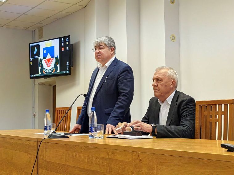 Железногорцы написали мэру и губернатору