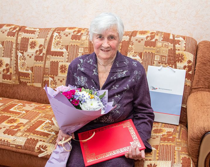 Рецепт долголетия: жительнице Железногорска Валентине Алферовой исполнилось 90 лет