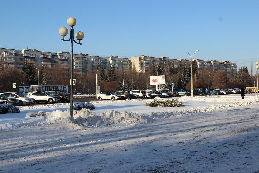 Белые одежды: в Железногорске прошел снегопад