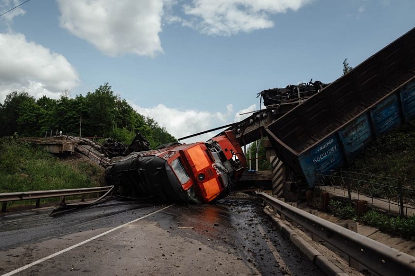 Железнодорожники, пострадавшие при подрыве моста в Железногорском районе, награждены госнаградами
