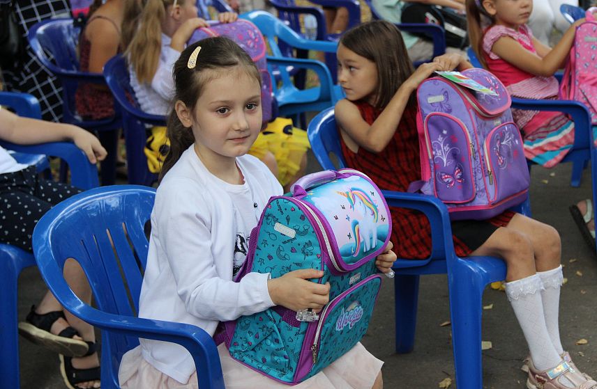 Урок добра: в Железногорске детям из малообеспеченных семей помогли собраться в школу