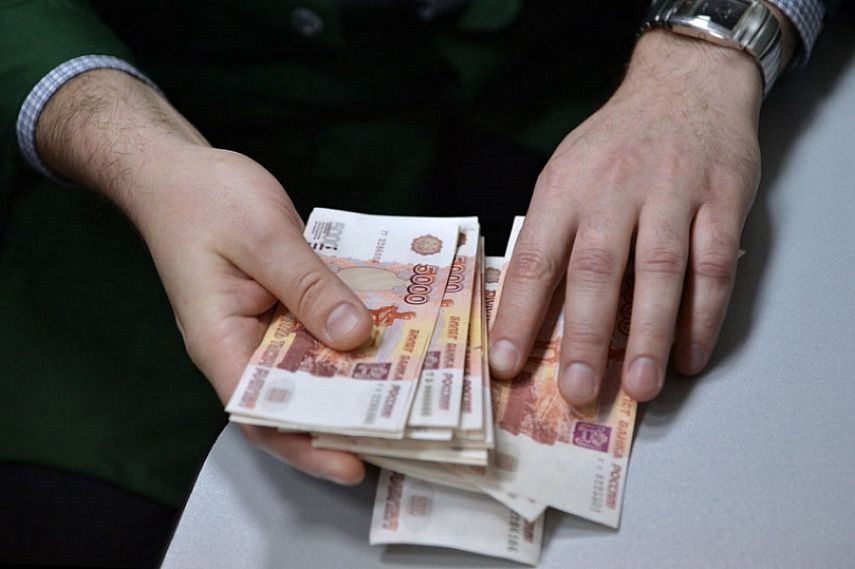 Железногорца обманули на 2,4 млн рублей под видом заработка на бирже