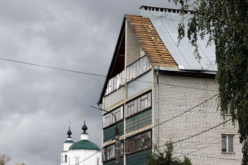 В результате разгула стихии в Курской области пострадали 400 частных домовладений в 11 муниципалитетах