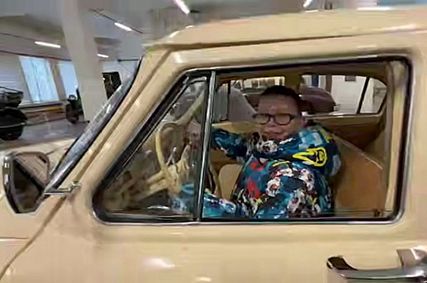 Александр Хинштейн помог 9-летнему Илье из Железногорска побывать на «Мосфильме»