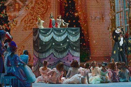  Железногорцы побывали в Кремлёвском Дворце на балете «Щелкунчик»