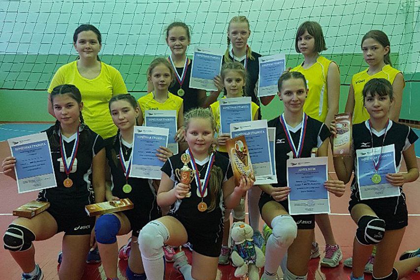 Железногорские волейболистки - чемпионы межобластного турнира Белогорья
