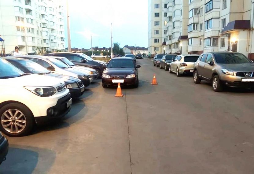 В Железногорске шестилетняя девочка попала под машину