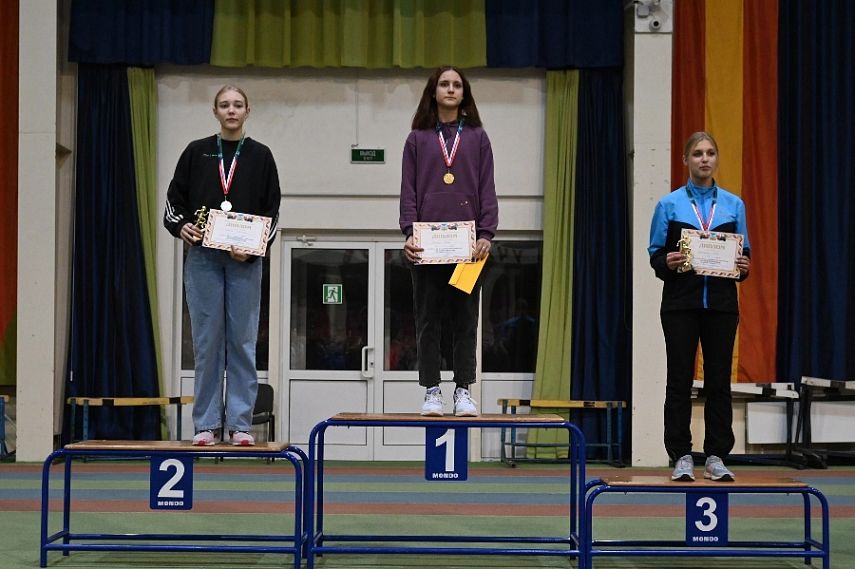 Железногорские легкоатлеты привезли 8 медалей с «Кубка Белогорья»