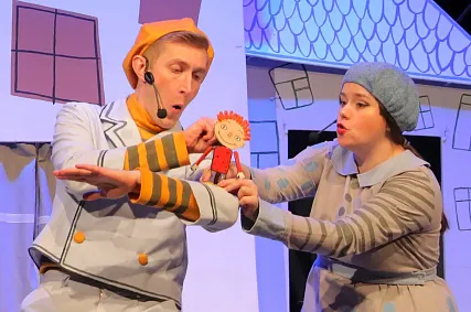 Юные железногорцы шутили и радовались вместе с кукольниками из Сургута