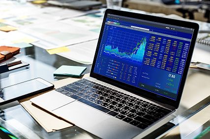 Железногорец пытался заработать деньги на инвестициях и потерял 430 тысяч рублей