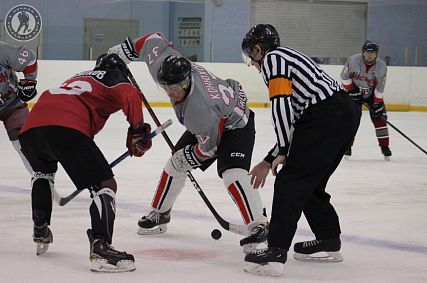 В Железногорске два матча Ночной хоккейной лиги посмотрели 129 зрителей