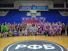 Команда школы № 11 Железногорска взяла серебро регионального финала школьной баскетбольной лиги