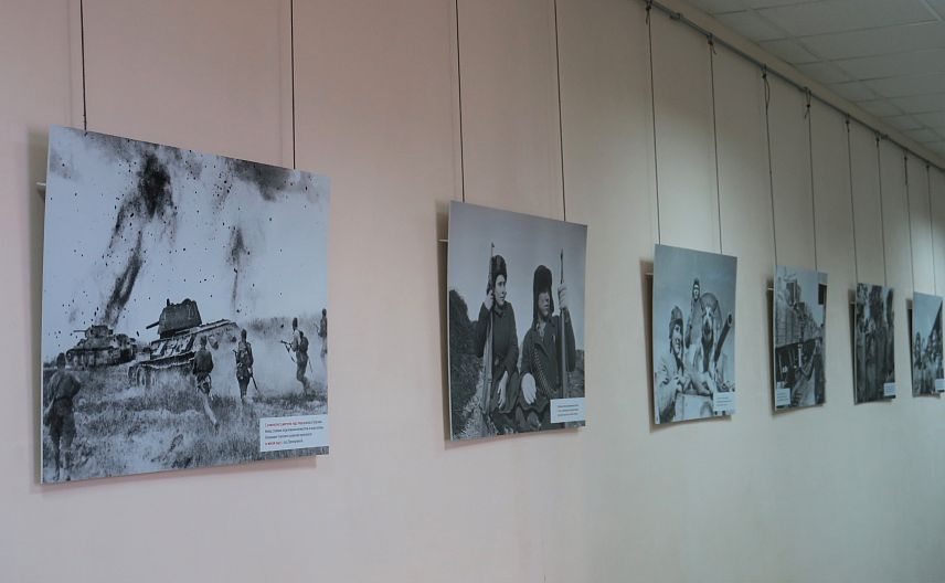 В Железногорске работает фотовыставка, посвященная юбилею Великой Победы