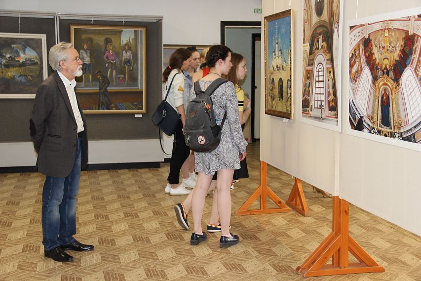 В Железногорске открылась выставка, посвященная 120-летию художника Александра Дейнеки