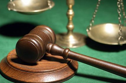 Мировой судья оштрафовал железногорца на 3000 рублей за незаконную передачу ружья жене
