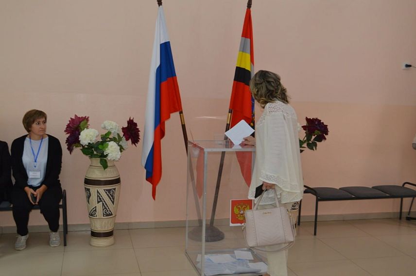 На дополнительных выборах в Железногорскую гордуму наибольшее число голосов набрал Алексей Догадин