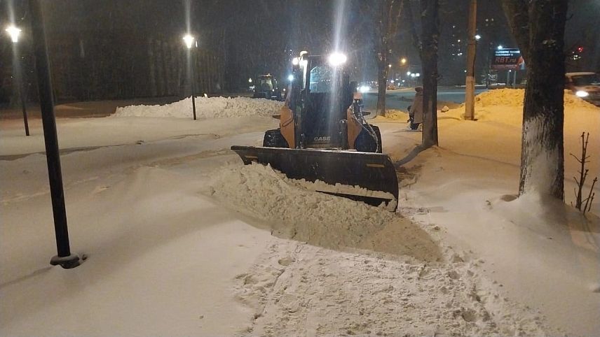 Расчисткой автодорог Железногорска от снега занимаются три подрядные организации
