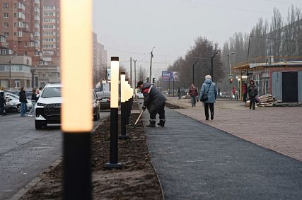 Тысячи метров дорожек, сотни светильников и фонтан: для железногорцев благоустраивают пространство для прогулок и отдыха 