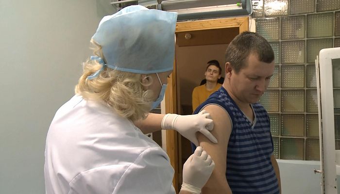 Вакцинация против гриппа в подразделениях МГОКа 