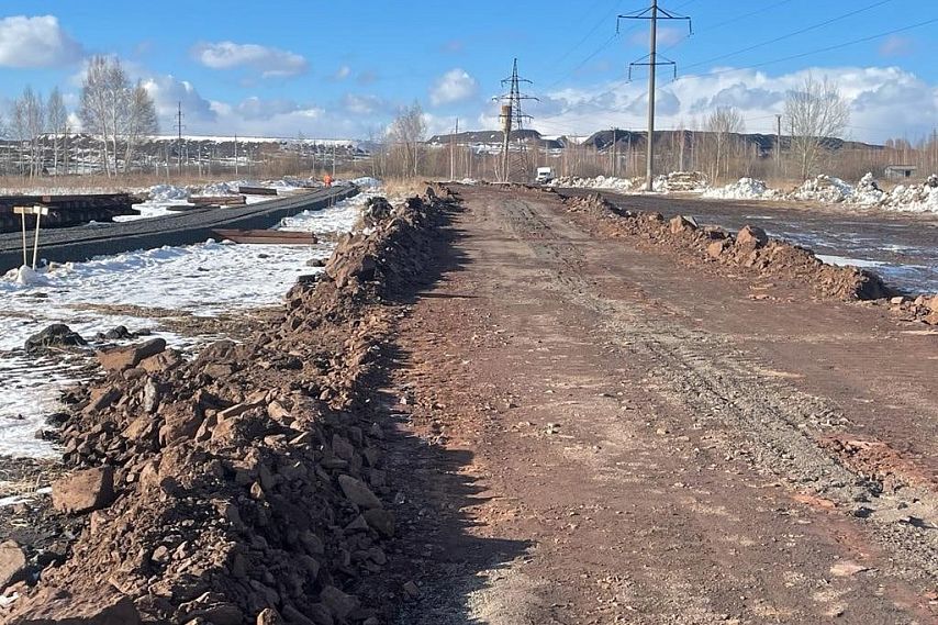 Новую дорогу к воинскому мемориалу в железногорском селе Макарово построят к концу марта