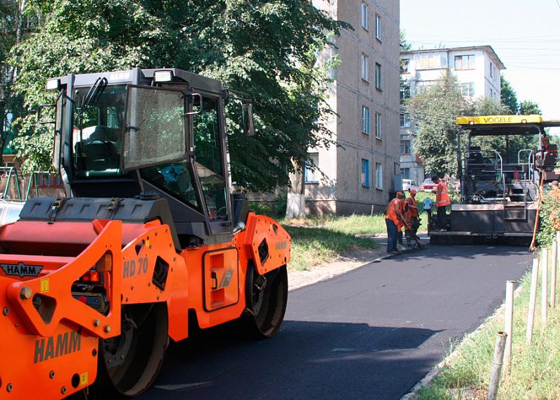 Дорожный ремонт в Железногорске: впереди еще много работы