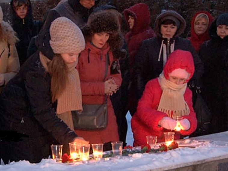 Куряне почтили память жертв авиакатастрофы Ан-148 