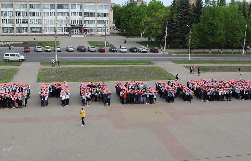 «Спасибо за Победу!»: железногорская молодежь провела ряд патриотических акций