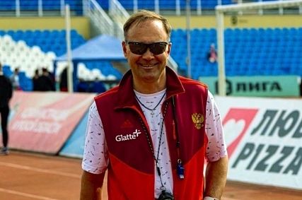 Железногорский тренер Андрей Тихонов отмечен всероссийской премией «Золотая шиповка»