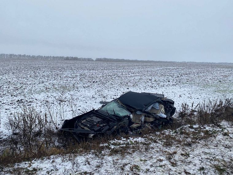 В аварии в Железногорском районе один человек погиб, четверо пострадали