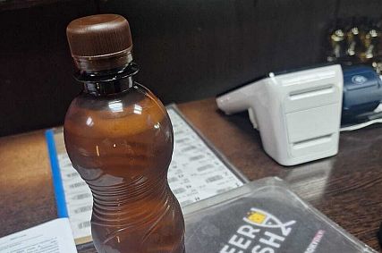 Губернатор Александр Хинштейн поставил задачу навести порядок в работе «наливаек»