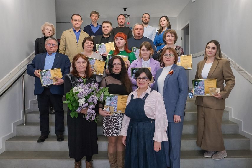 В Курске вручили награды победителям журналистского конкурса имени писателя-фронтовика Константина Воробьёва