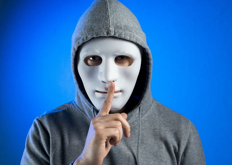 Железногорка отдала мошенникам 909 тысяч рублей за «замену» счётчиков