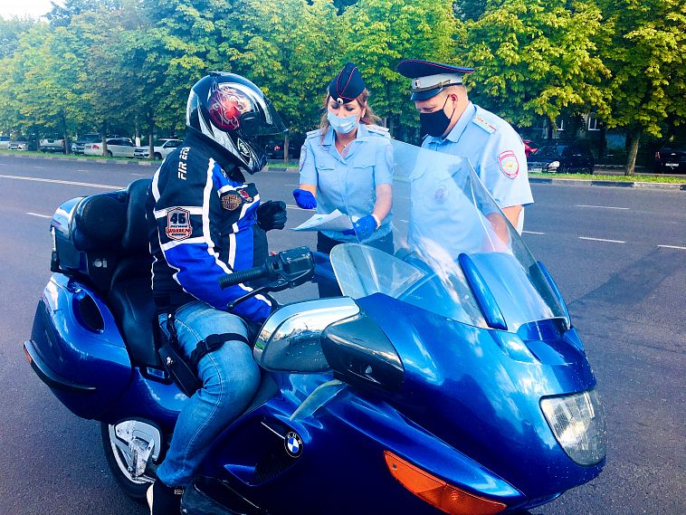 В Железногорске Госавтоинспекторы напомнили мотоциклистам о правилах безопасности на дороге