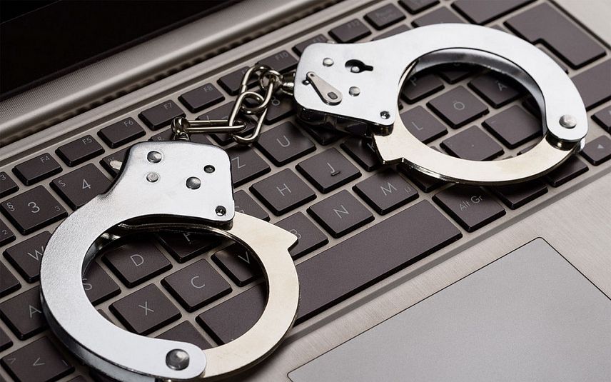 Железногорские полицейские вычислили виртуального мошенника из Удмуртии