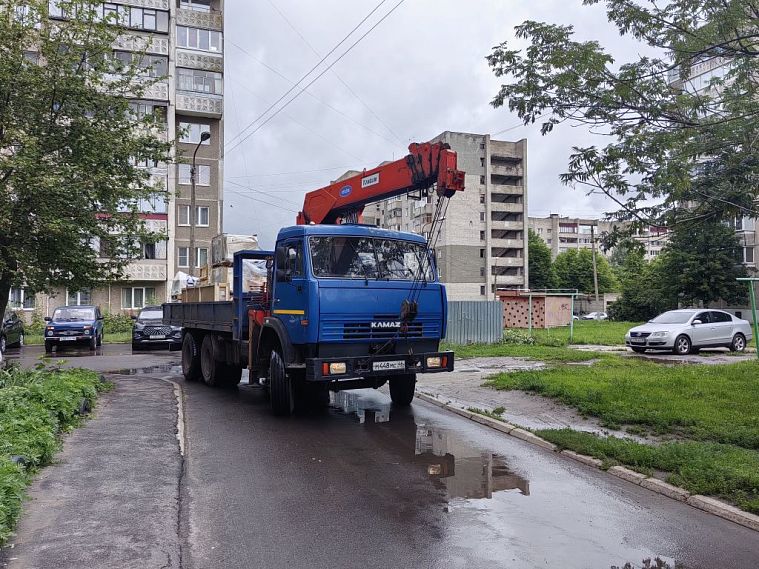 В Железногорске меняют лифты