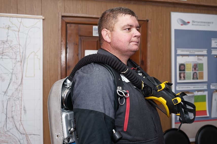 Горноспасатели Михайловского ГОКа получили современные дыхательные аппараты