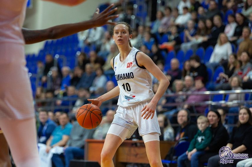 Баскетболистки курского «Динамо» завершили матчи чемпионата страны уходящего года победой 
