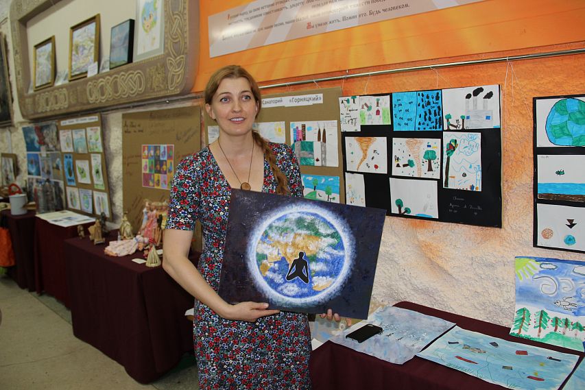«Экология души»: в Железногорске открылась российско-швейцарская выставка